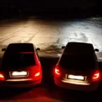 Галогеновые (слева) и ксеноновые (справа) автомобильные фары